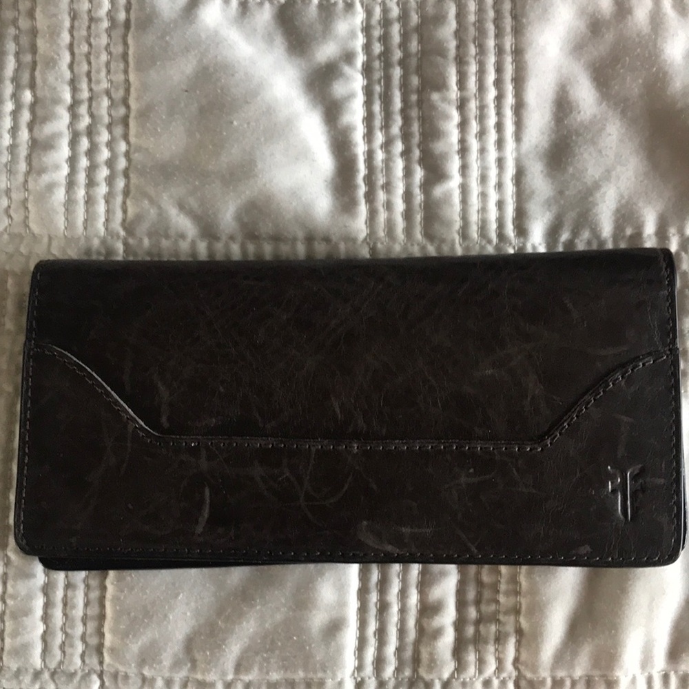 Frye wallet